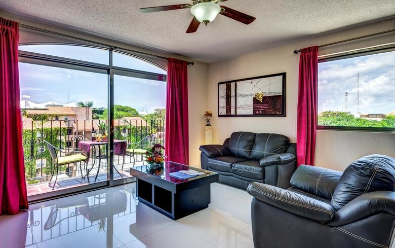 Aparthotel Suites Corazon