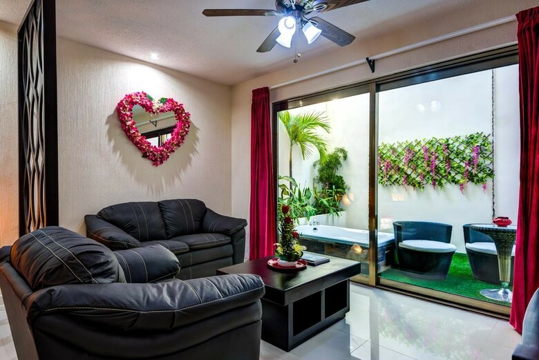 Aparthotel Suites Corazon