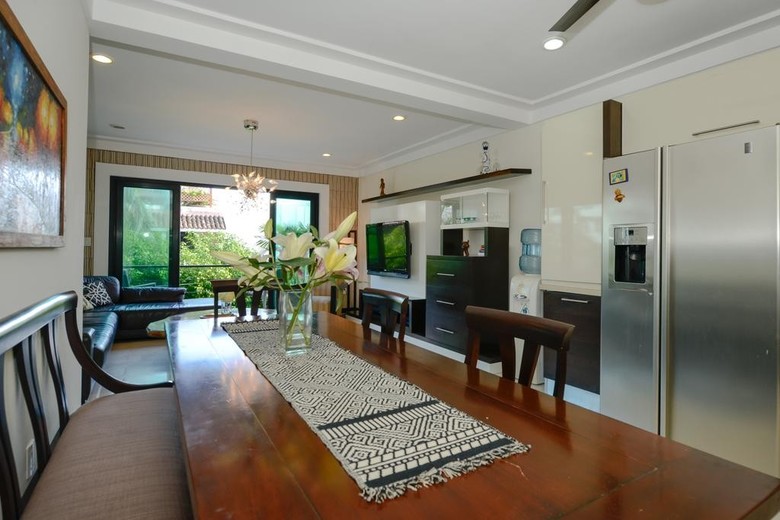 Lotus Apartments