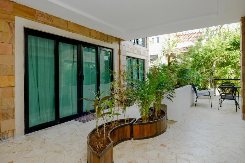 Lotus Apartments