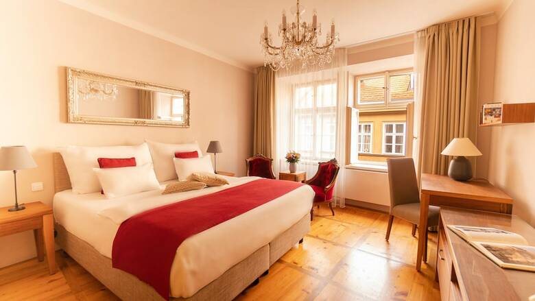 Hotel Golden Key