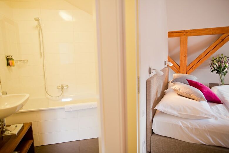 Hotel Golden Key