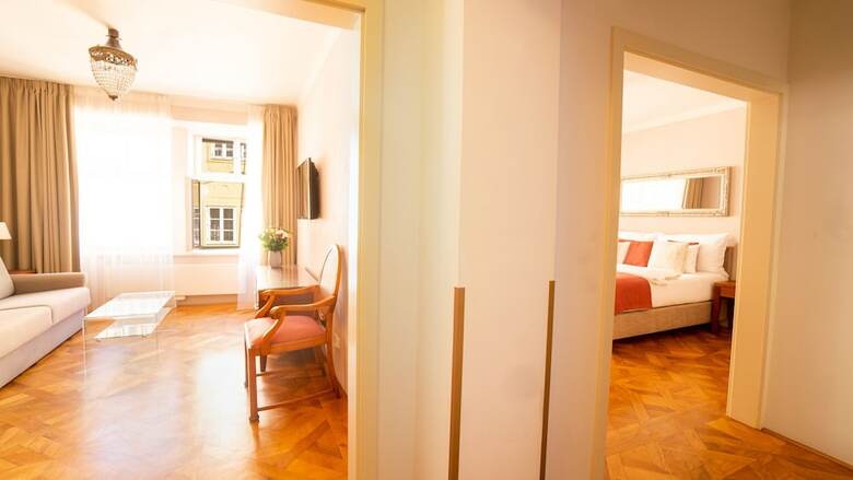 Hotel Golden Key