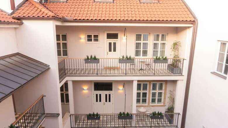 Hotel Golden Key