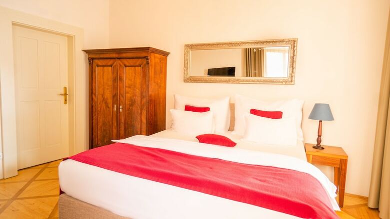 Hotel Golden Key