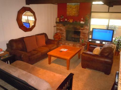 Two-bedroom Premier Unit #61 By Escape For All Seasons