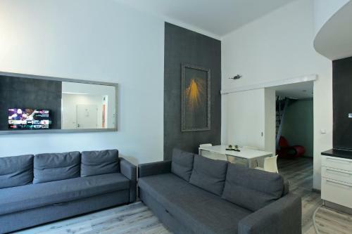 Apartment House - The Modern Flat