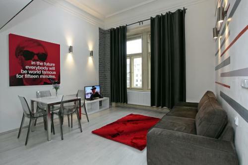 Apartment House - The Modern Flat