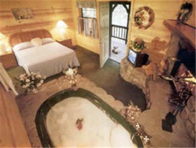 Lodge Big Bear Manor Spa Cabins