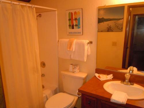 Two-bedroom Standard Unit #60 By Escape For All Seasons