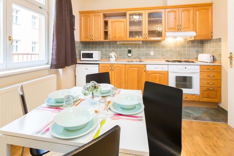 Picasso Apartments