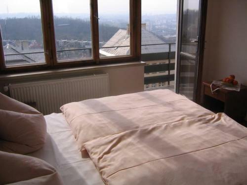 Hostal Pension Apartment Granit