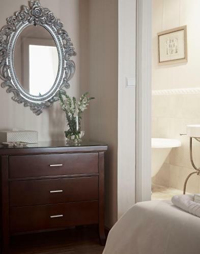 Aparthotel Apartments Almandine