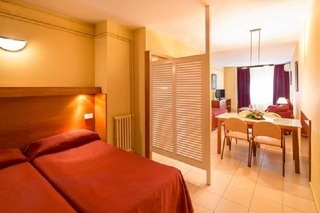 Aparthotel Bertran