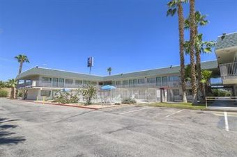 Motel 6 Blythe