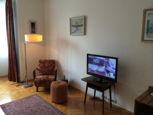 Hostal Pension Karnet