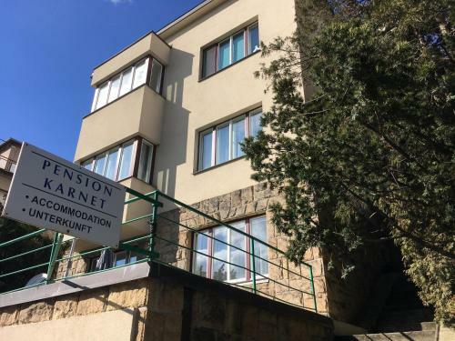 Hostal Pension Karnet