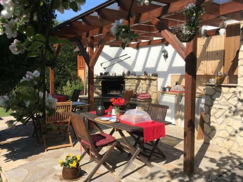 Hostal Pension Karnet