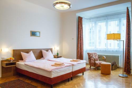 Hostal Pension Karnet