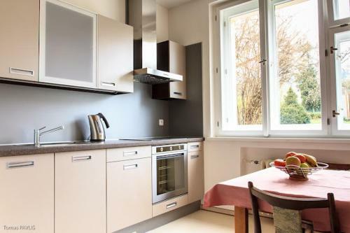 Hostal Pension Karnet