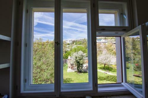 Hostal Pension Karnet