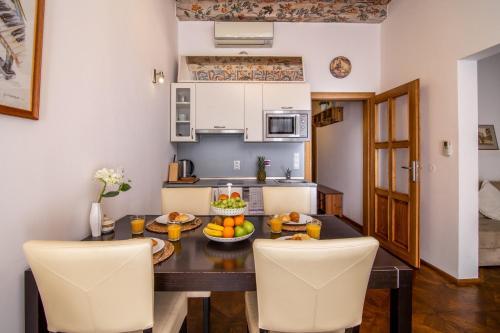 Aparthotel & Spa Carolline