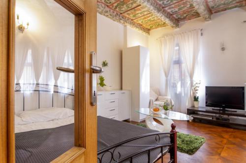 Aparthotel & Spa Carolline