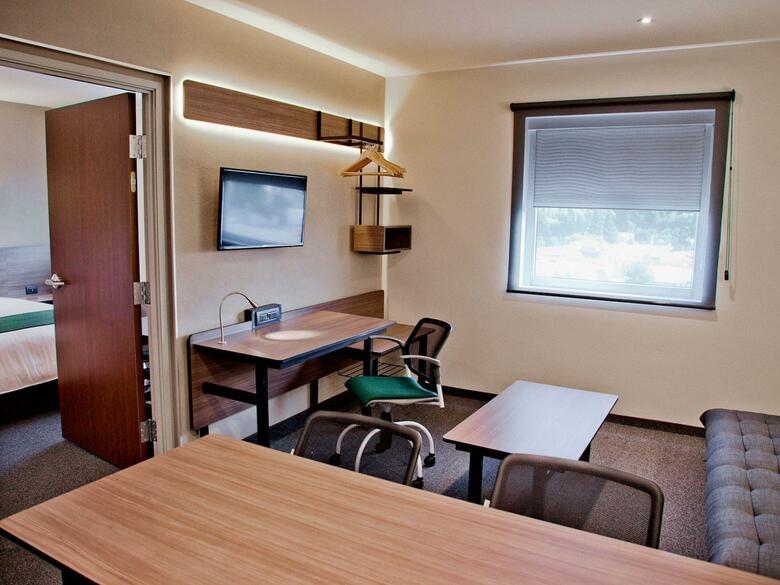 Hotel City Express Suites Puebla Finsa