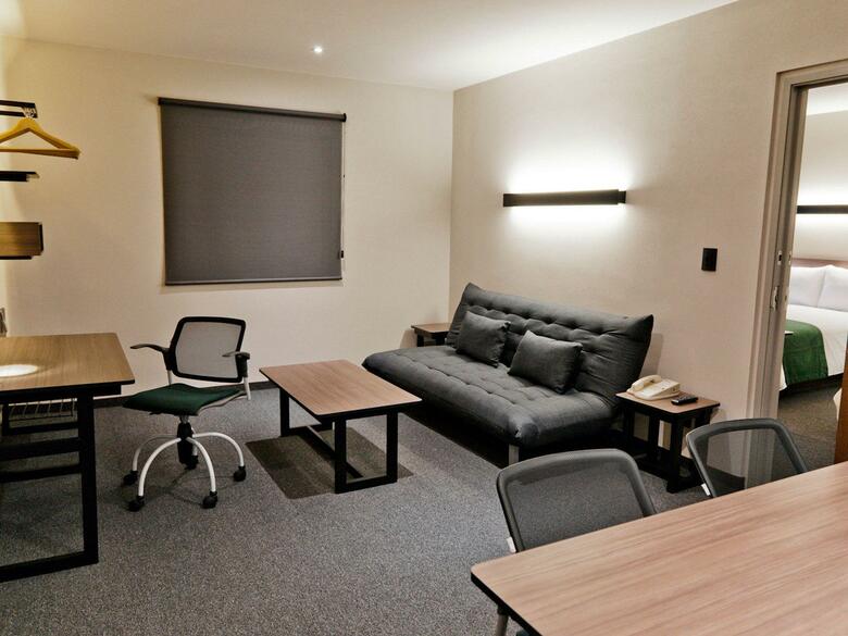 Hotel City Express Suites Puebla Finsa