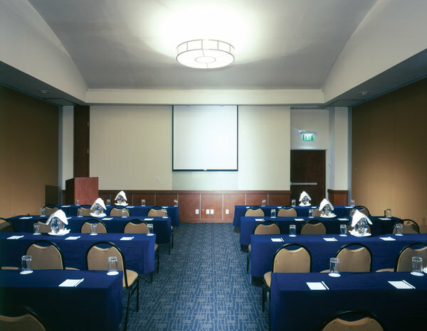 Hotel City Express Suites Puebla Finsa