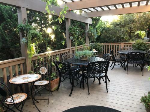 Bed & Breakfast Little Sur Inn