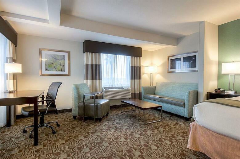 Holiday Inn Express Hotel & Suites Carlsbad Beach