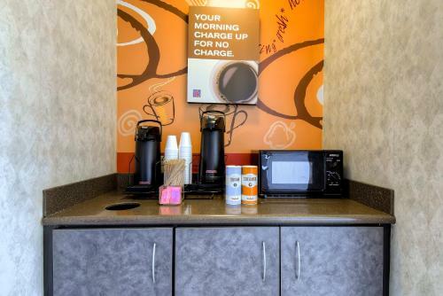 Motel 6 Carlsbad East