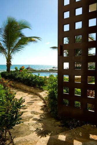 Hotel Kin Sol Soleil