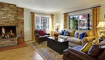 Posada Wayside Inn