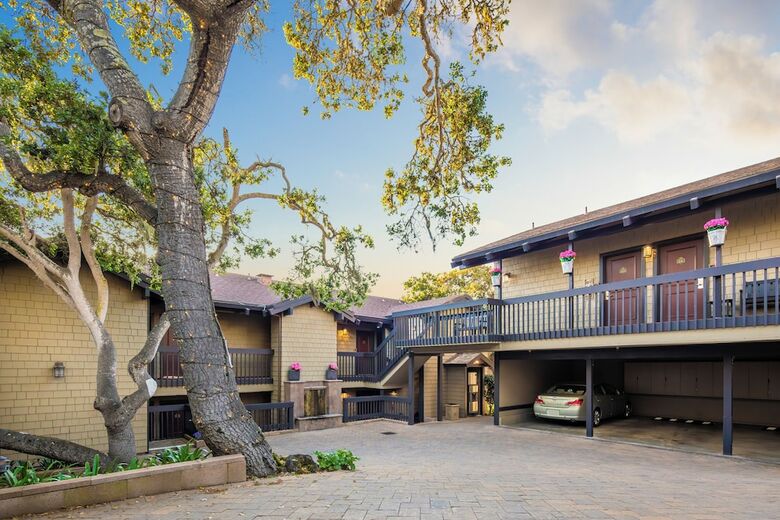 Posada Carriage House Inn