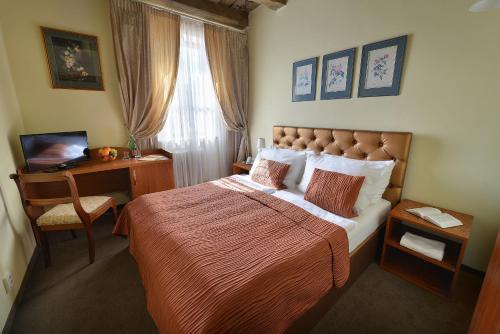 Hotel U 3 Pstrosu