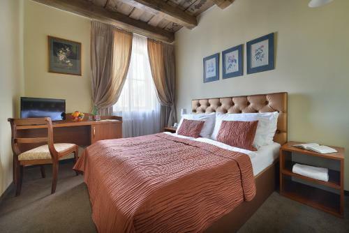Hotel U 3 Pstrosu