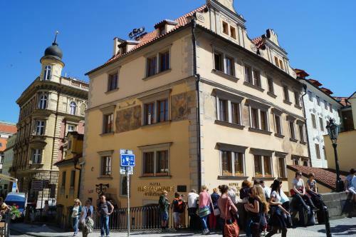 Hotel U 3 Pstrosu