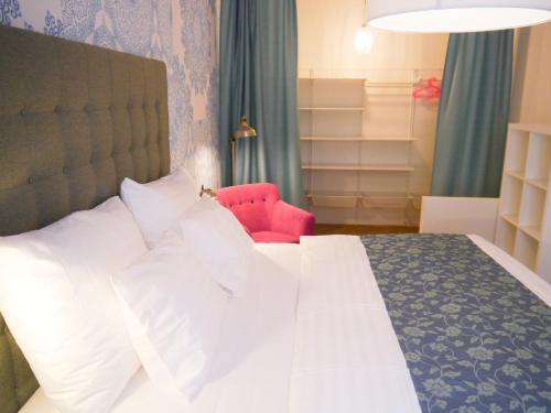 Hotel Dahlia Inn