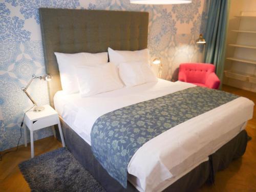 Hotel Dahlia Inn
