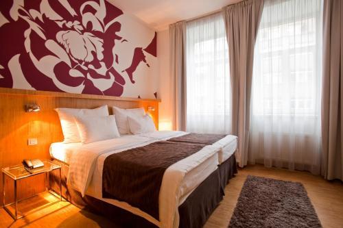 Hotel Dahlia Inn