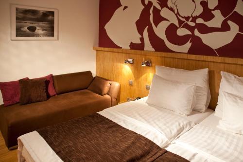 Hotel Dahlia Inn
