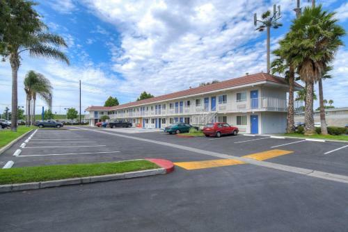 Motel 6 Costa Mesa