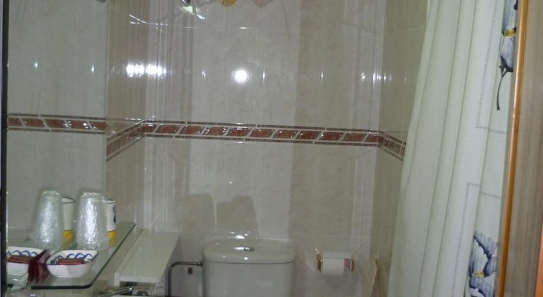 Hotel Escuils Hostal
