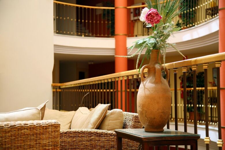 Hotel Ele Santa Barbara
