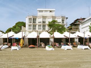 Hotel Petit Palais