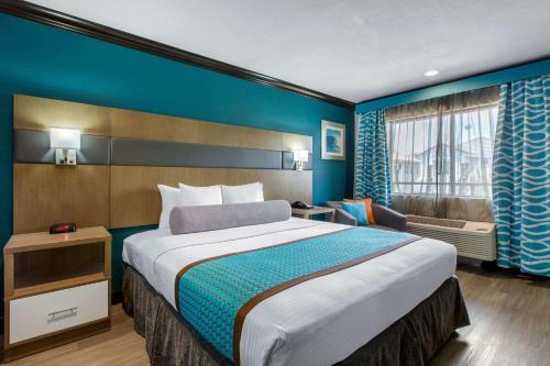 The Blvd Hotel