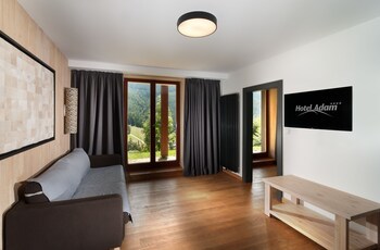Hotel Adam