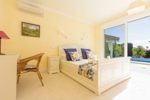 Holiday Villa La Corona